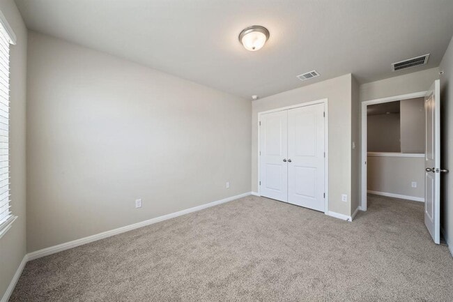 Building Photo - 1850 Settlers Glen Dr