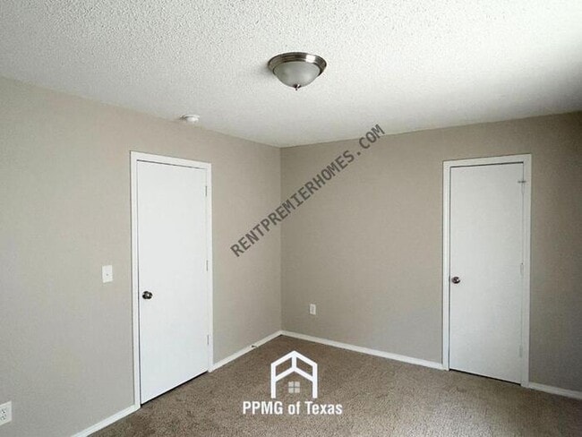 Building Photo - 4900 Barbados Ave