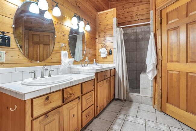 Building Photo - 1700 Co Rd 270