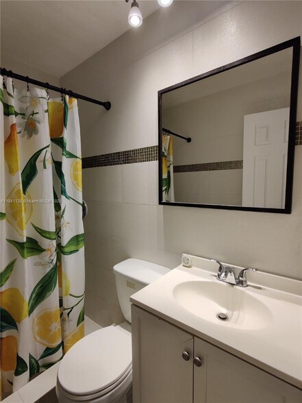 Building Photo - 1510 Springside Dr