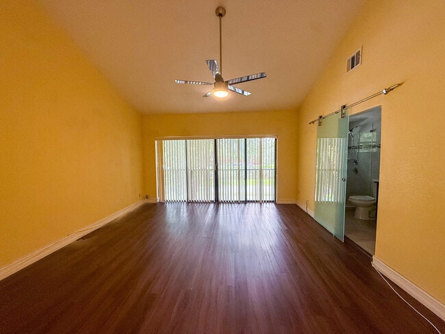 Building Photo - 4567 NW 90th Ave