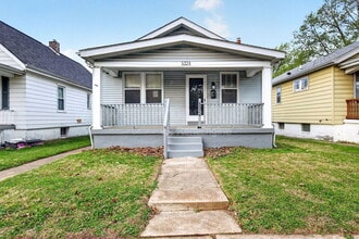 Building Photo - 5324 Nagel Ave