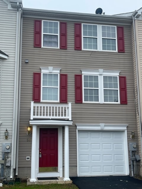 Primary Photo - 59 Brentwood St