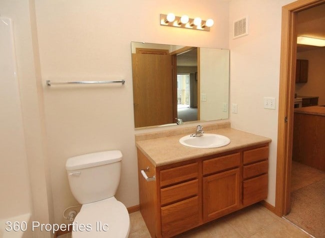 Building Photo - 4389 Calico Dr S