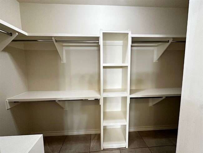 Building Photo - 7227 Sylvia Plath Dr