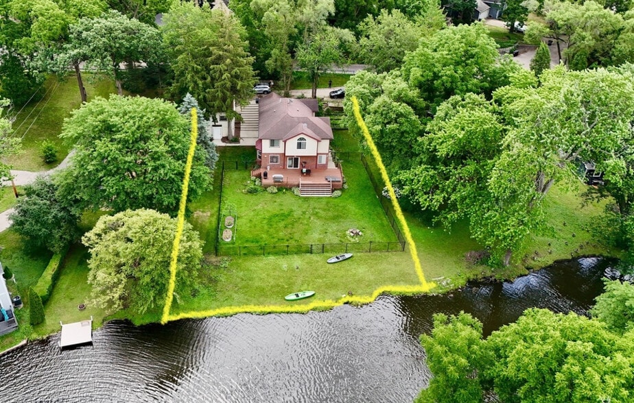 Building Photo - 236 Forest Dr
