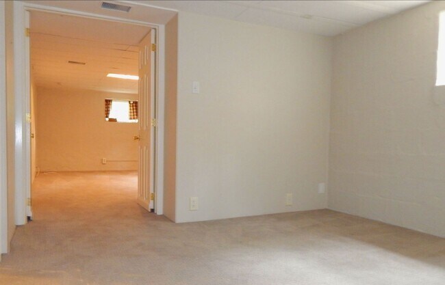 Building Photo - $0 DEPOSIT OPTION! BERKELEY/HIGHLANDS, BEAUTIFUL HOME, EXCEPTIONAL UPDATES AND CONDITION, BEAUTIF...