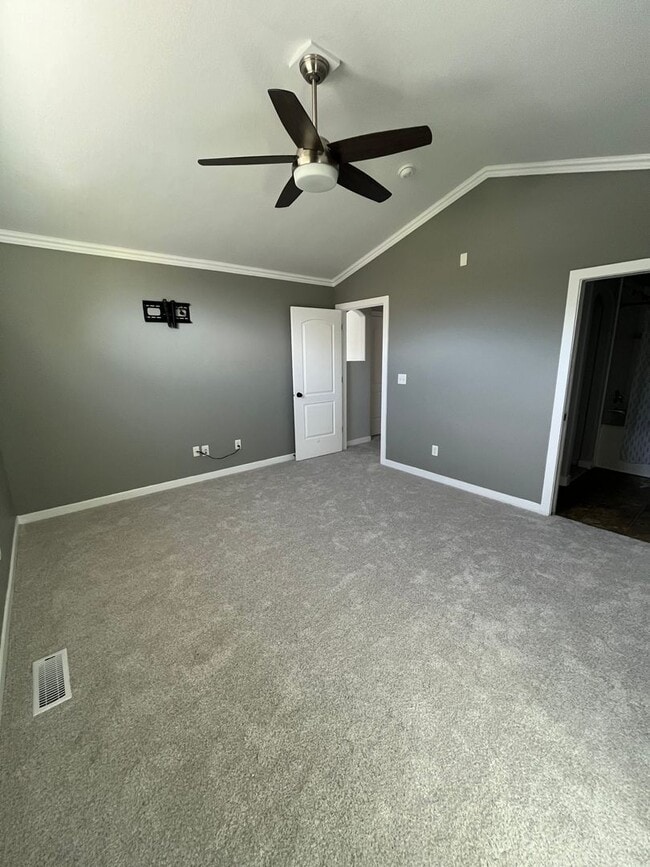 Building Photo - Rent Reduction & HOA Included! Call Today!...