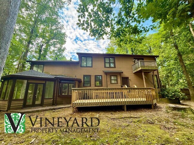 Building Photo - 1510 Oak Creek Dr