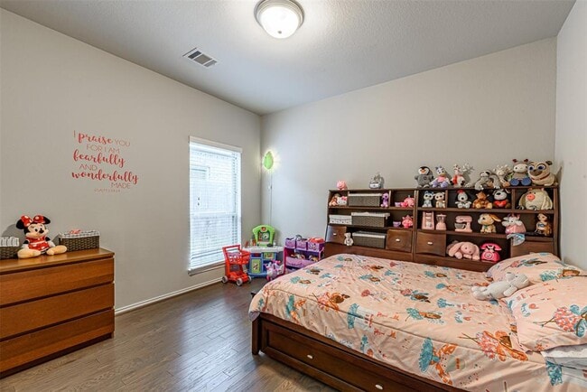 Building Photo - 143 Sunrise Haven Dr