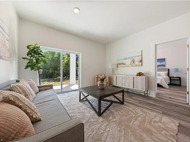 Building Photo - Charming 3BR House in Lehigh Acres
