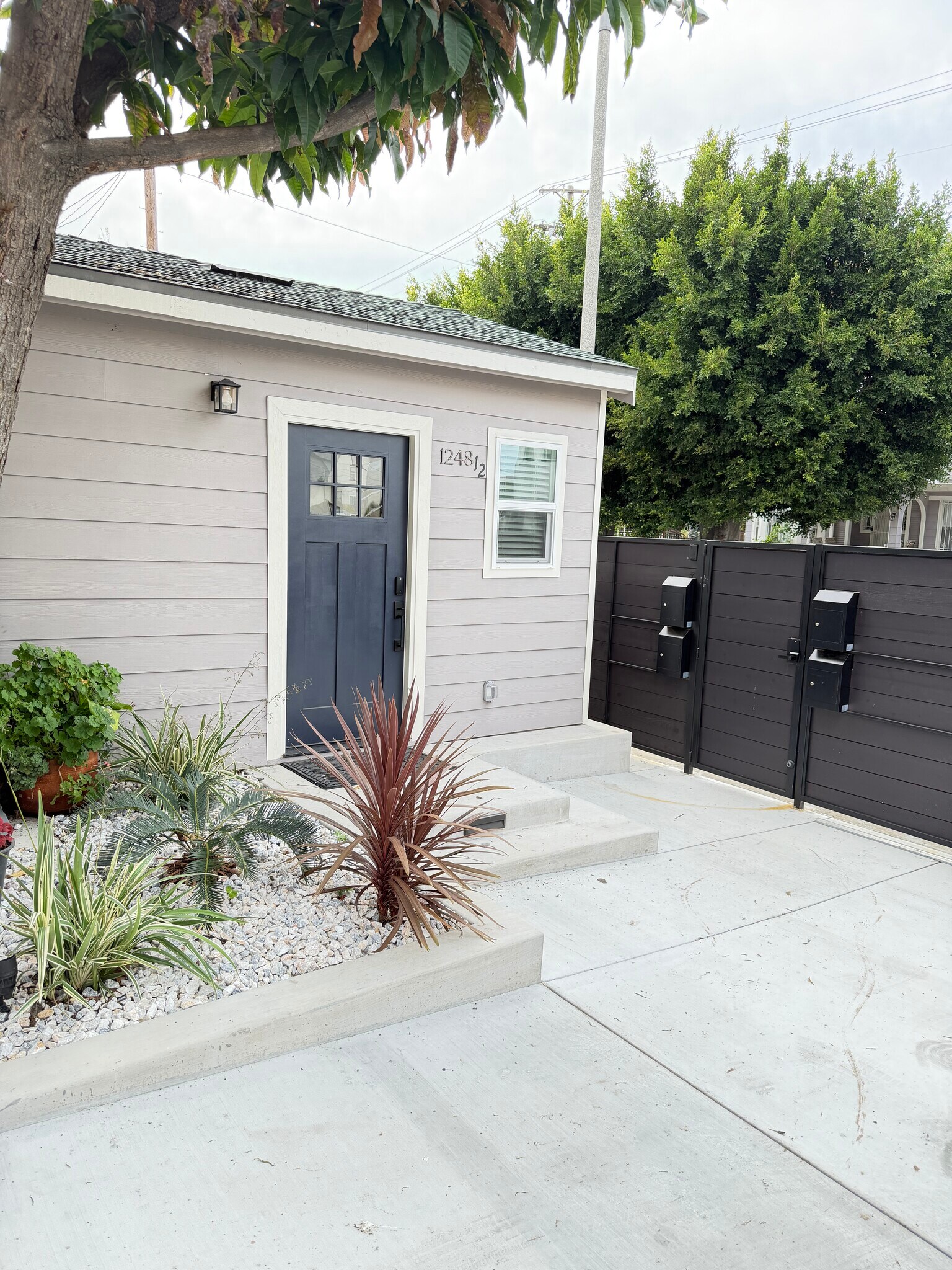 Building Photo - 1248 1/2 W 24th St