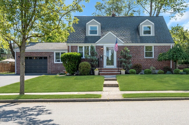 Primary Photo - 519 Ryeside Ave