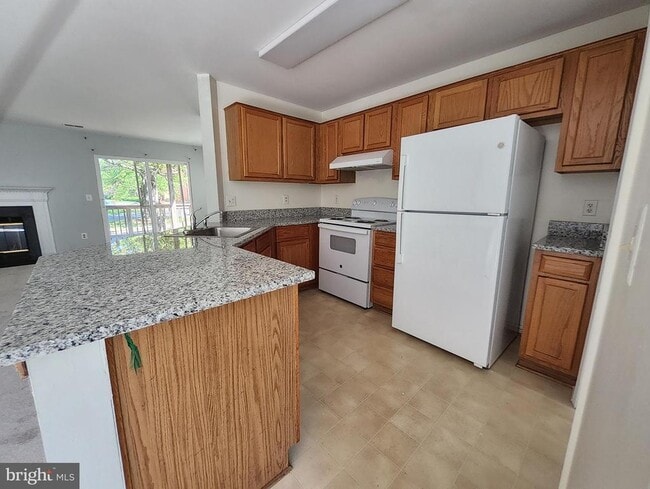 Building Photo - 203 Fernwood Pl
