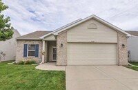 Building Photo - 2714 Bond Dr