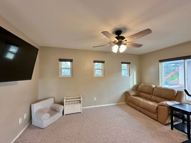 Building Photo - Modern Comfort in Vista: 3BR/2.5BA Rental Home with Central AC, 2-Car Garage, and Luxurious Upgra...