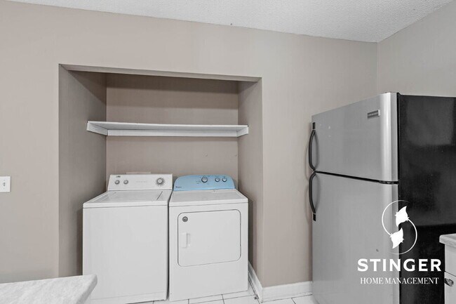 Building Photo - 16 Quail Ridge Cir N