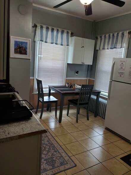 Kitchen - 20 Maple Ave