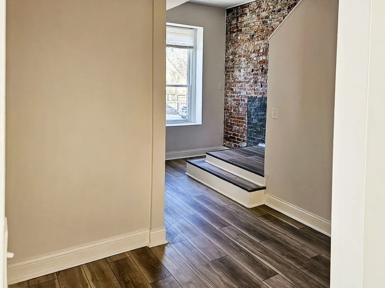 Building Photo - 3258 Ohio Ave