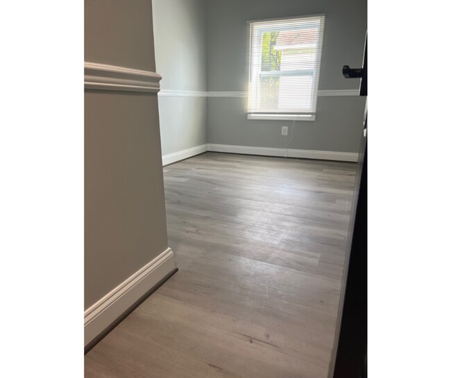 Building Photo - 4108 Groveland Ave