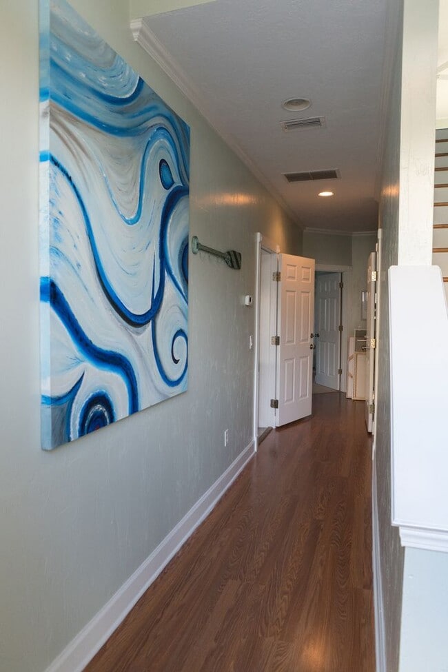 Building Photo - Beautiful 7-Bedroom Beachfront Home on 30A