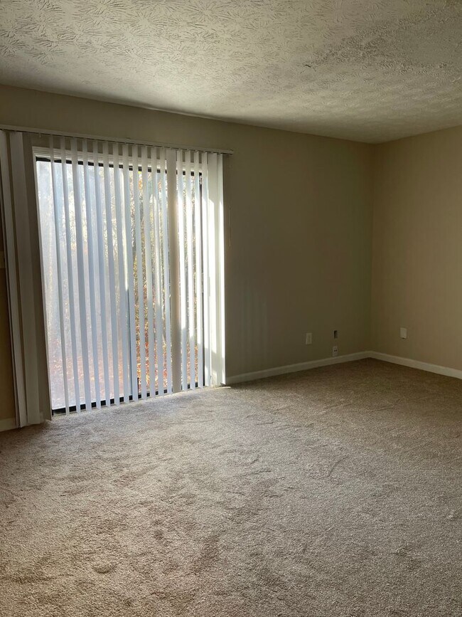 Building Photo - 5763 N Castlegate Dr