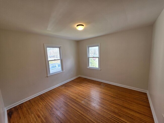 Building Photo - Cute 3 Bedroom Single Family Available Soon Greece Schools