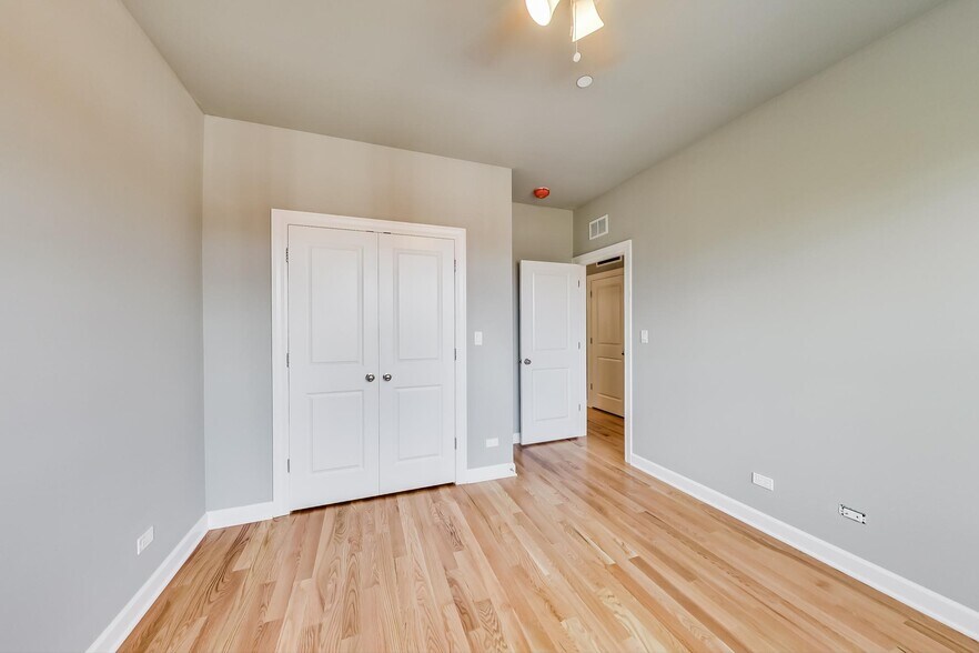 Building Photo - 6132 S Kimbark Ave