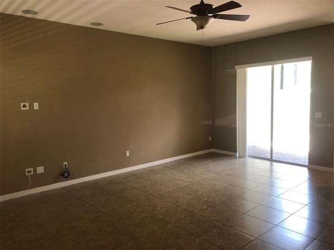 Building Photo - 11377 Evesham Dr