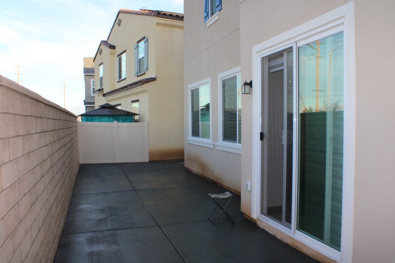 Building Photo - 26840 Red Dr