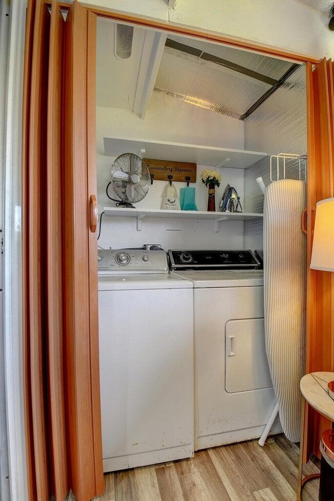 Building Photo - 123 Saxony Trail