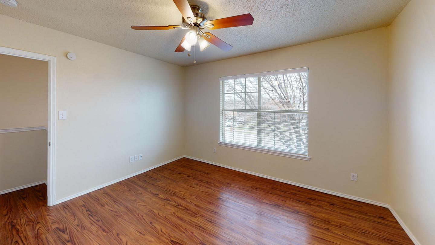 Building Photo - 8101 Flowertree Dr