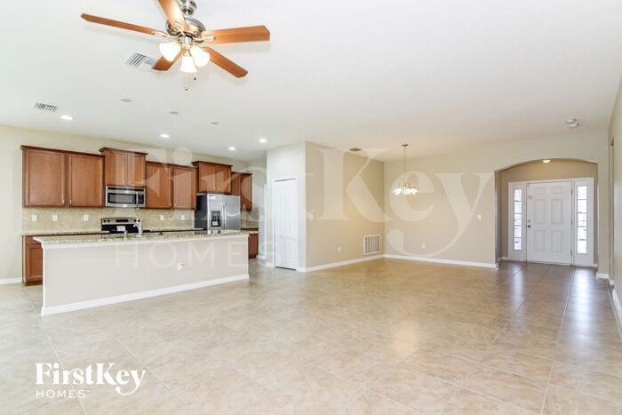 Building Photo - 410 Blakely Ct