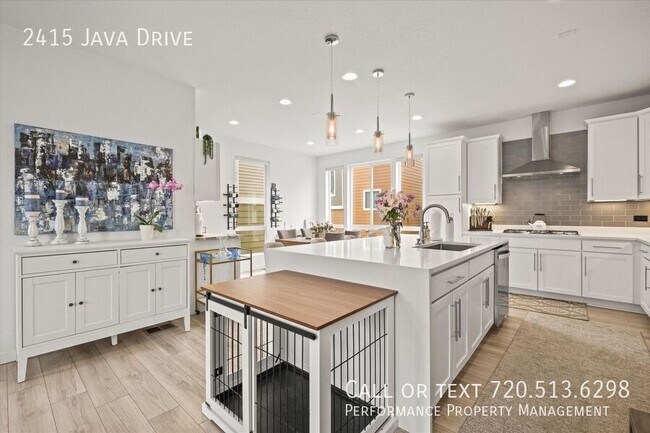 Building Photo - 2415 Java Dr