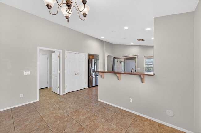 Building Photo - Spacious Gilbert Corner Lot Rental with 4 Bedrooms, Vaulted Ceilings & Private Backyard Retreat