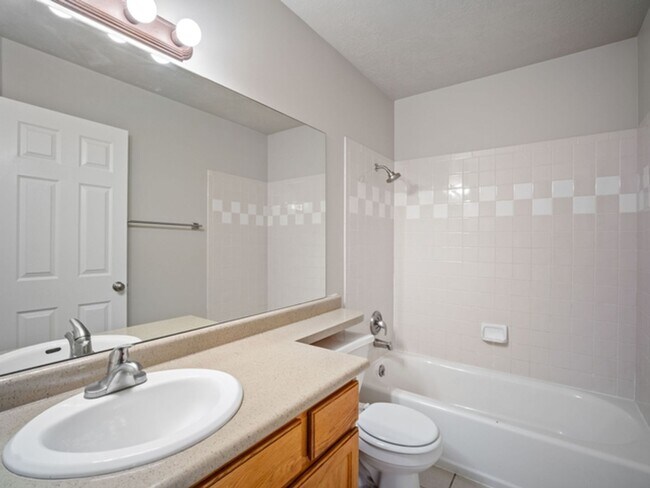 Building Photo - 1602 W Rockbridge Dr