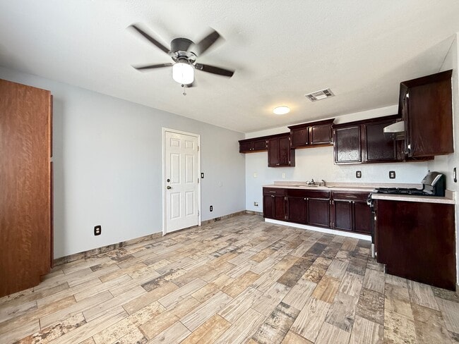 Building Photo - 12309 Tierra Inca Dr