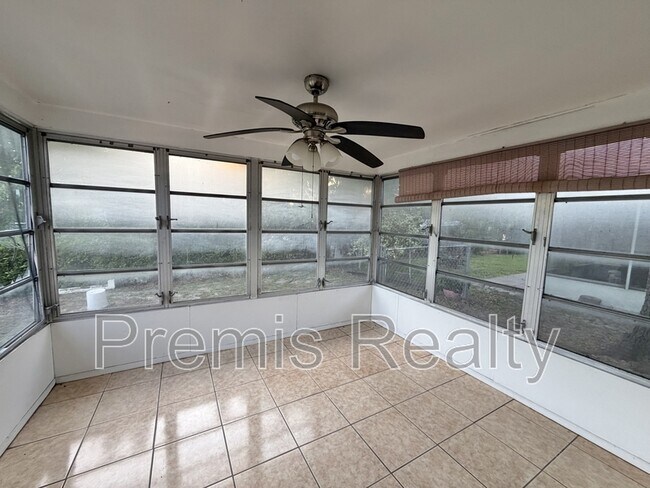 Building Photo - 1310 Amble Ln