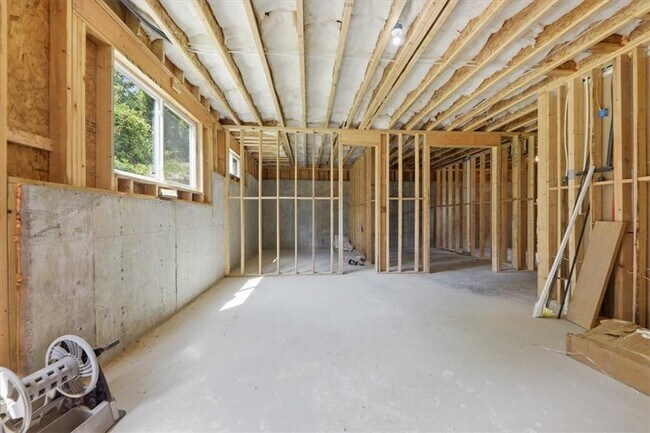 Building Photo - 4107 Danforth Rd SW