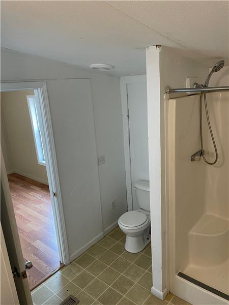 Building Photo - 128 Oxford Ln