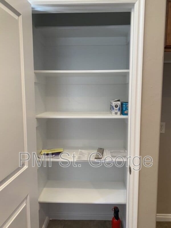 Building Photo - 508 N 2480 W