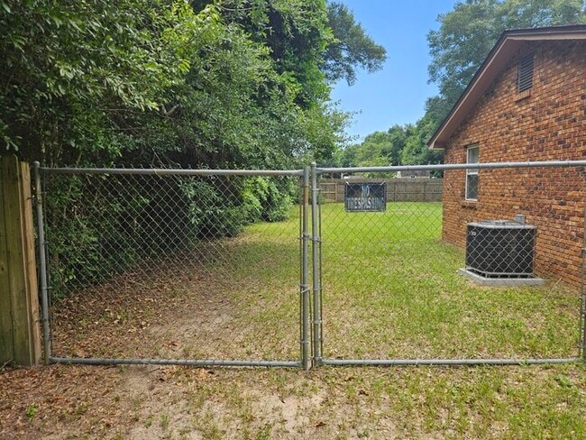 Building Photo - 4 bedroom newly remodeled Milton Home