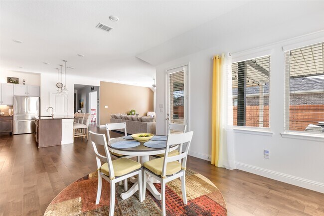 Building Photo - 16907 Kyler Crk Trl