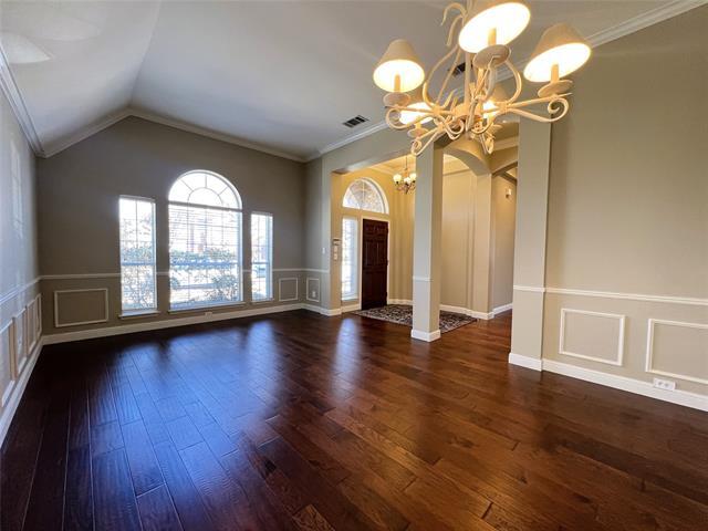 Building Photo - 10401 Forrest Dr