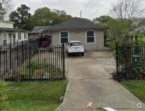 Building Photo - 2320 Peppermill Rd