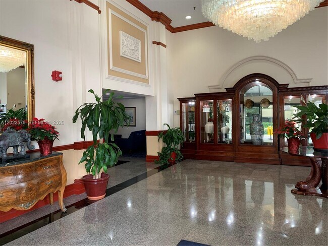 Building Photo - 7601 E Treasure Dr