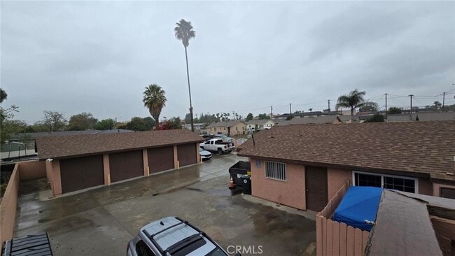 Building Photo - 308 N Millard Ave