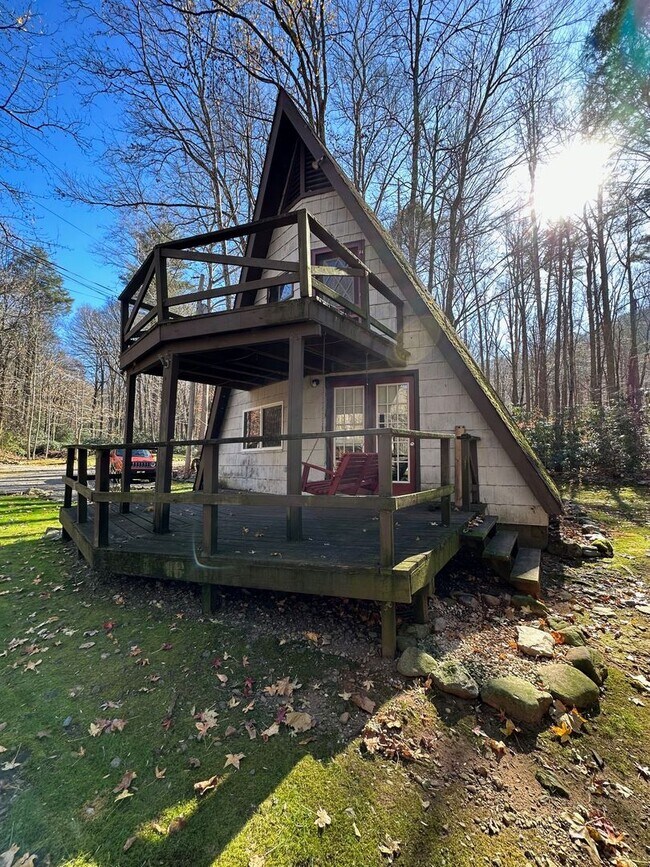 Building Photo - 2 Bedroom / 1 bath A Frame Home  Erwin, TN