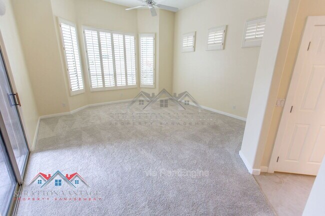 Building Photo - 9562 E Cavalry Dr