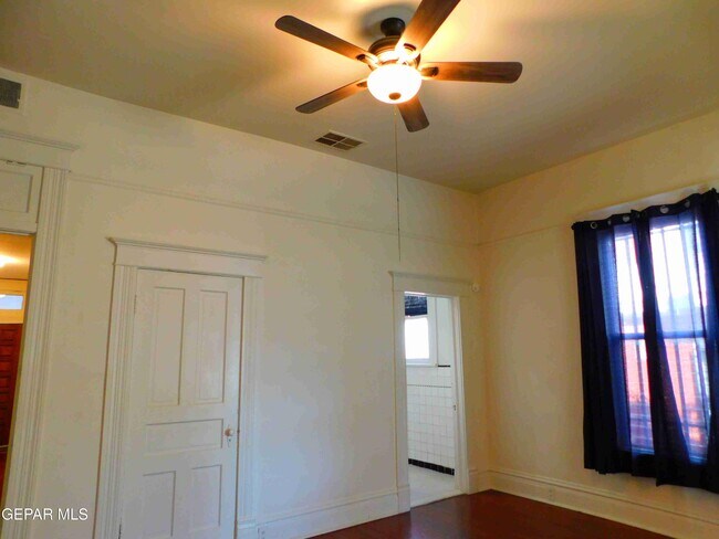 Building Photo - 1024 Upson Dr